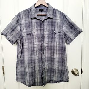 Apt. 9 Short Sleeved, Button Down Plaid Gray and Black Collared Shirt Size Large